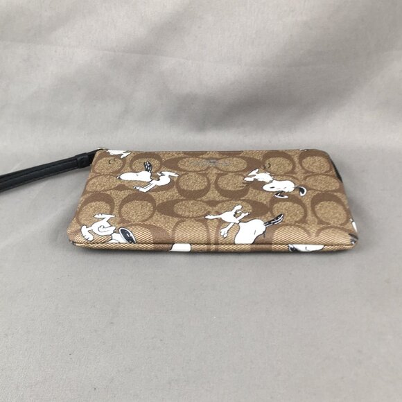 Coach X Peanuts Corner Zip Wristlet Wallet With Snoopy & Woodstock - Picture 5 of 11